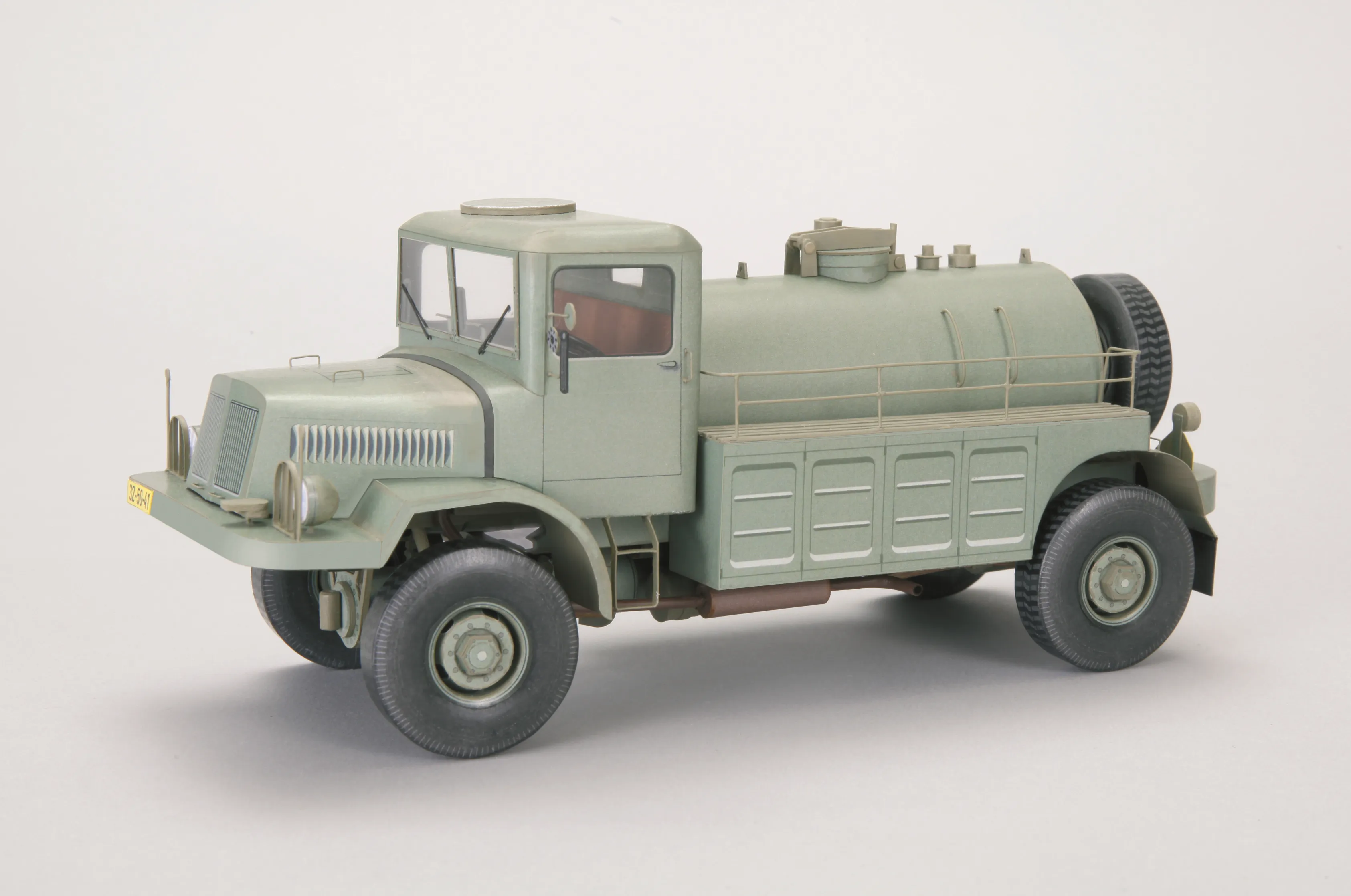 Tatra 128C Armádna cisterna